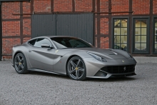 Ferrari F12berlinetta por el árbol de levas 2013 05